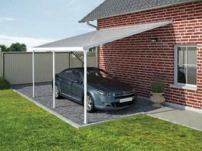 Carport günstig kaufen mit praktischem Extra – Stauraum inklusive!